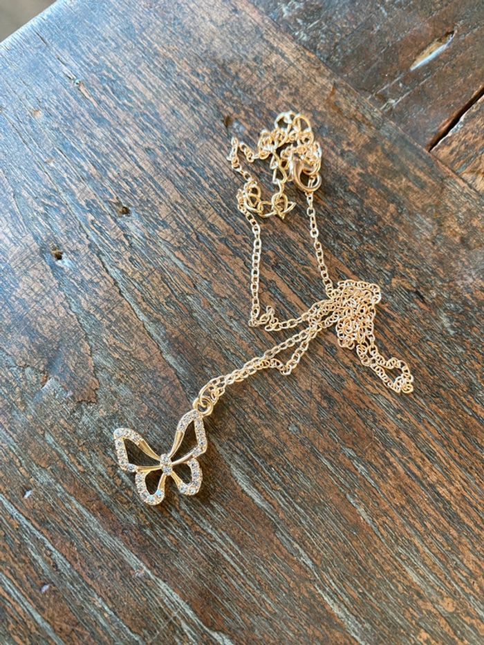 Magnifique collier réglage avec pendentif en papillon avec strass - photo numéro 5