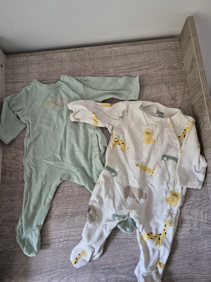 Lot de 2 pyjamas manches longues 3 mois kiabi