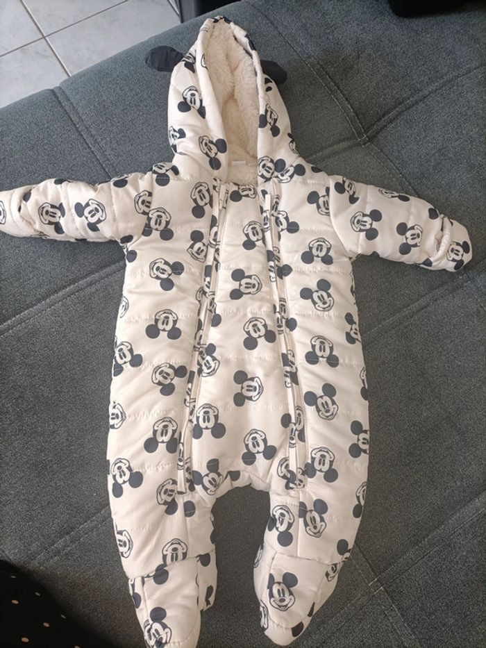 Combinaison mickey