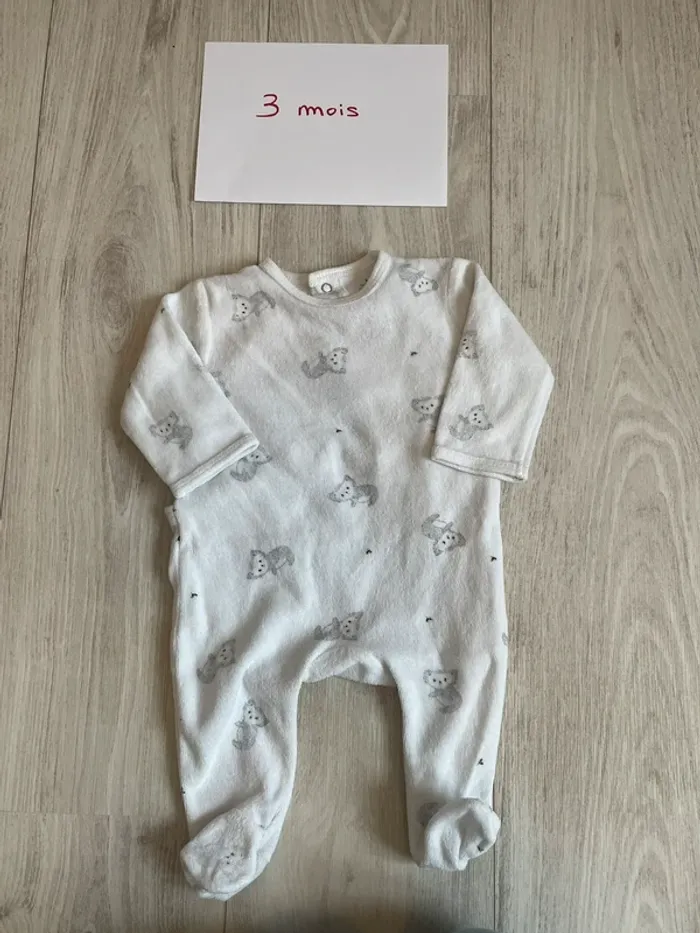 Pyjamas 1 pièce velours 3 mois - photo numéro 2