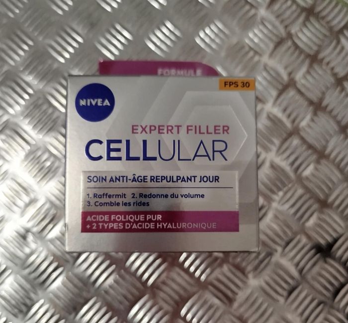 Soin Anti-Âge Repulpant jour Nivea