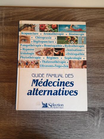 Grand format livre  du guide familial des médecines alternatives