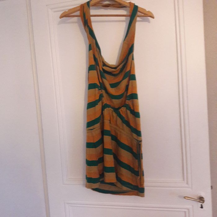 Robe d'été décolleté et dos nu - photo numéro 3