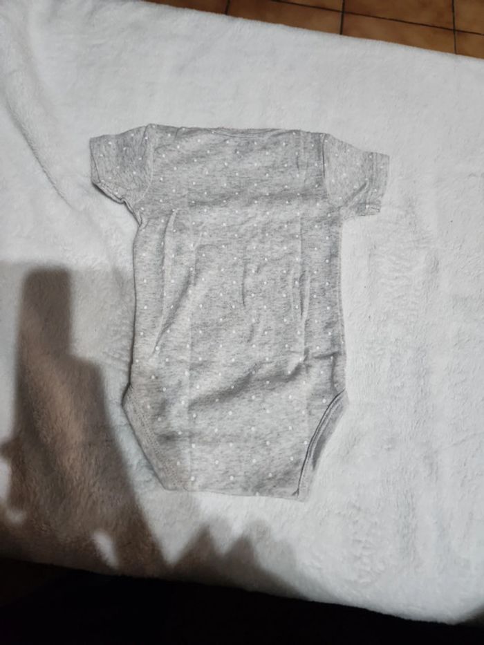 Lot de bodies - photo numéro 7