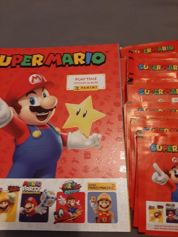Lot album Panini + 25 pochettes Super Mario Playtime
