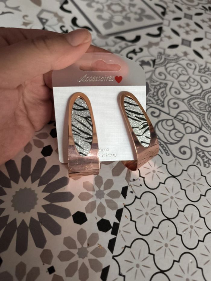 Boucle d'oreille - photo numéro 7