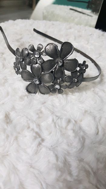 Serre tete à fleurs