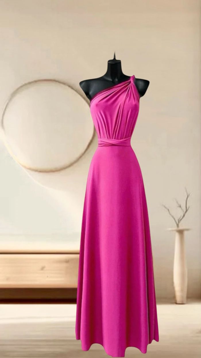 Robe rose fuchsia fabriquée en France plusieurs positions