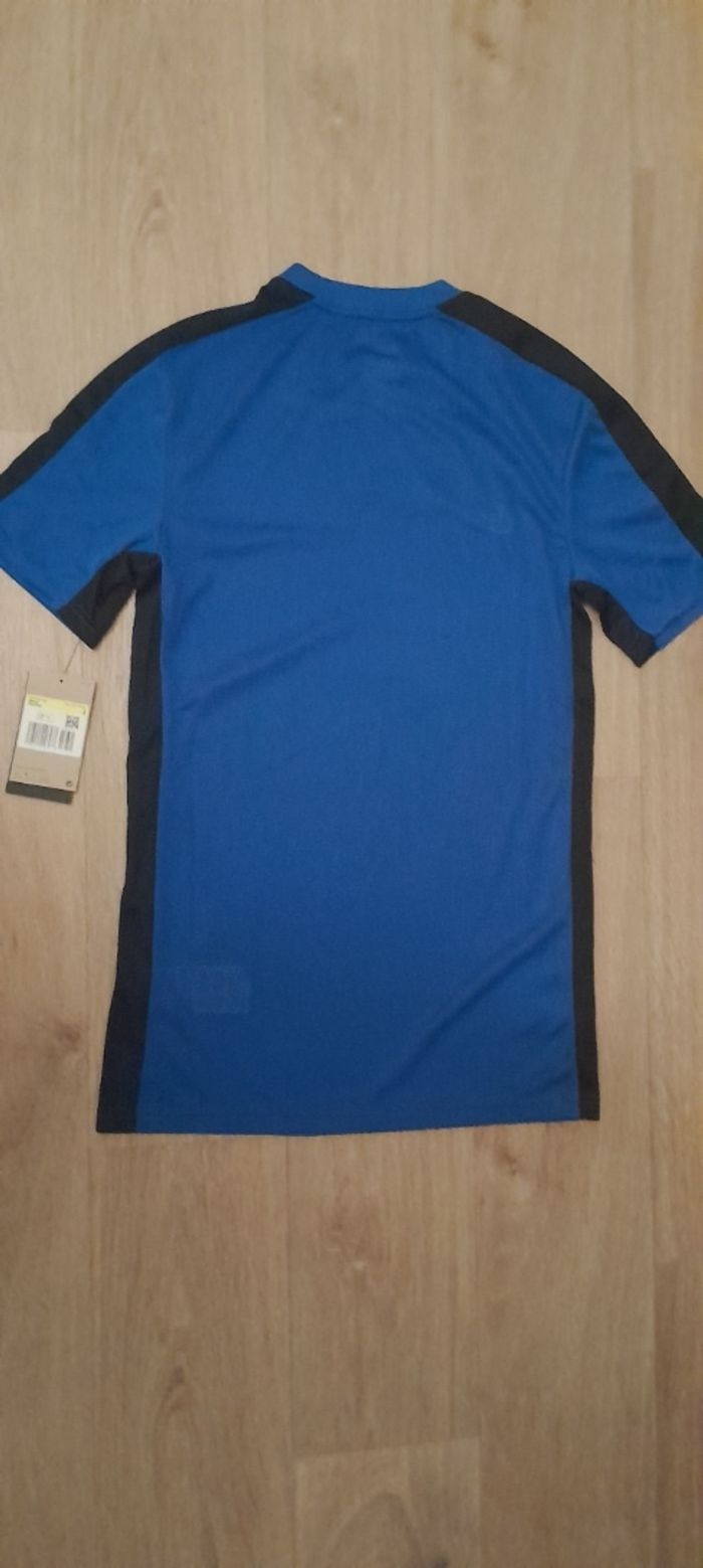 Haut de sport Nike Dri-Fit - photo numéro 2