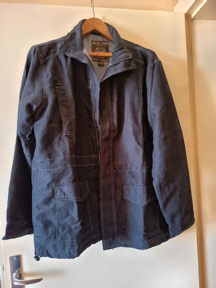 Veste homme .marque Atlas for men . Tissu dessus effet suédine.