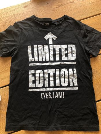 T-shirt taille xs 14 ans