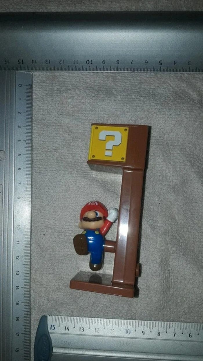 Mario nintendo figurine