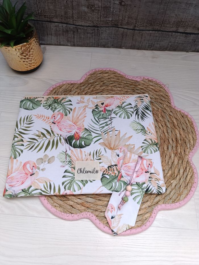 Pochette a livre + marque page - photo numéro 2