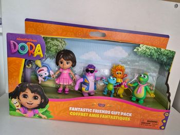 Figurine dora et ses amis