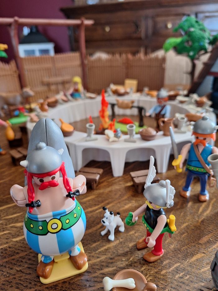 Playmobil  Asterix le banquet gaulois + Panoramix + Romains - photo numéro 5