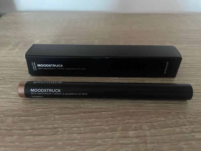 Ombre en stick Gleaming Younique - photo numéro 2