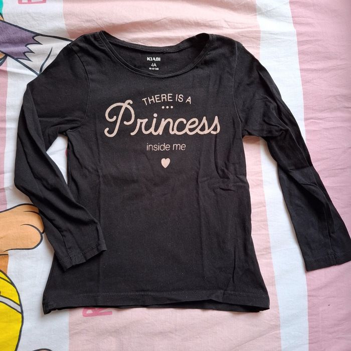 Lot t-shirts fille 4 ans - photo numéro 3