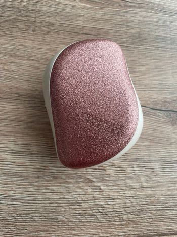 Tangle teezer beige et paillette rose, format compact