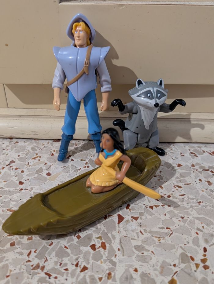 Lot figurines pocahontas Disney vintage - photo numéro 1