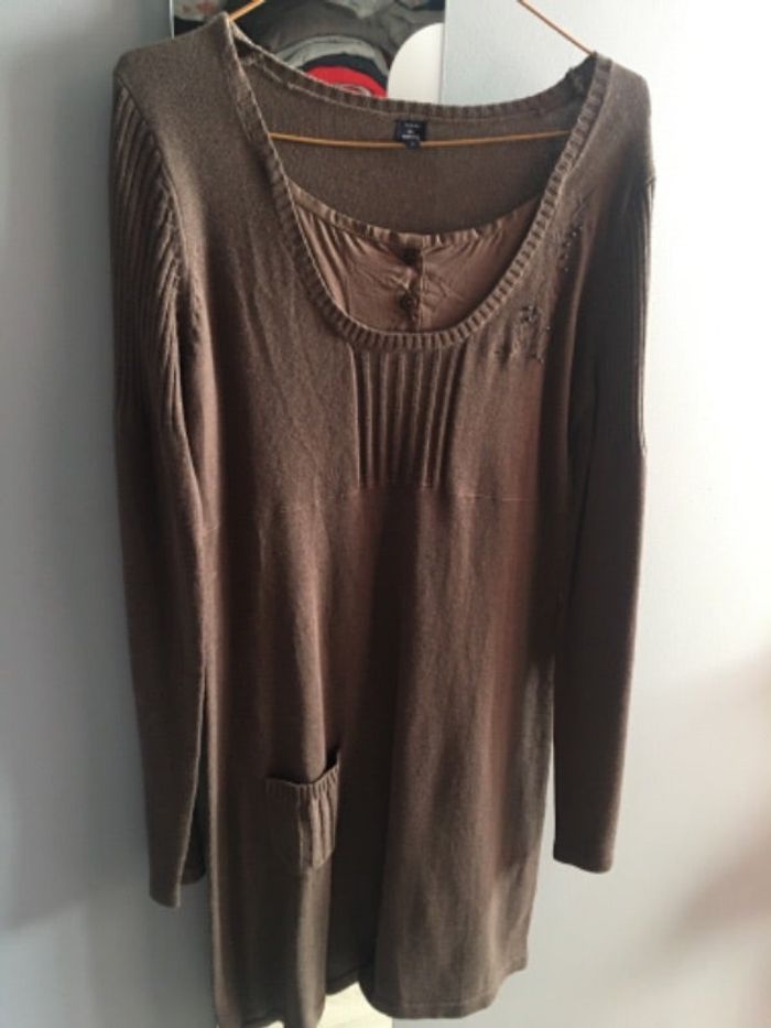 Robe pull marron taille 2