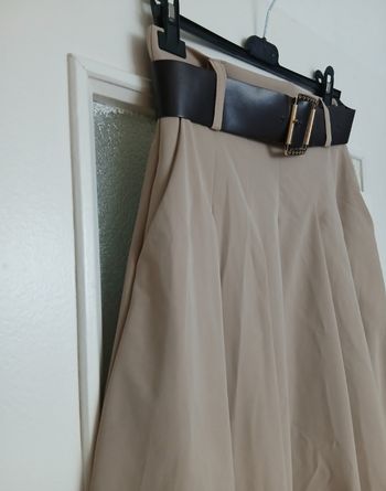 Jupe plissée beige 