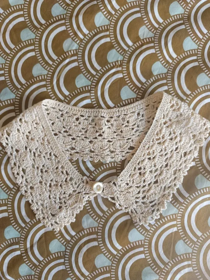 Col Claudine en crochet - photo numéro 2