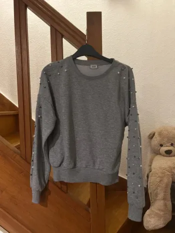 Sweat femme avec perles
