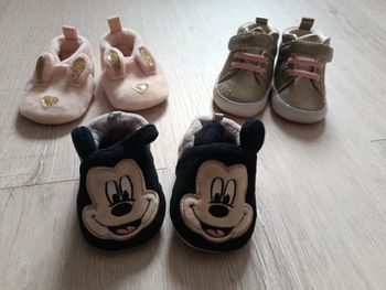 Lot de chaussons bébé