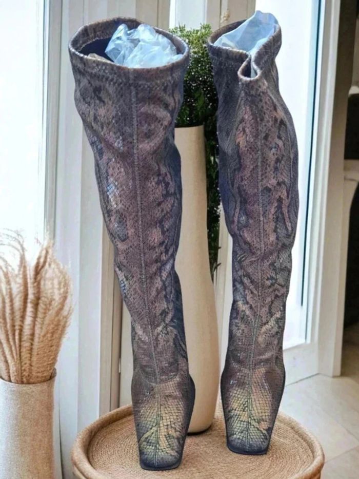 Paire de bottes a talon imprimées python 🌹 38 🌹 - photo numéro 3