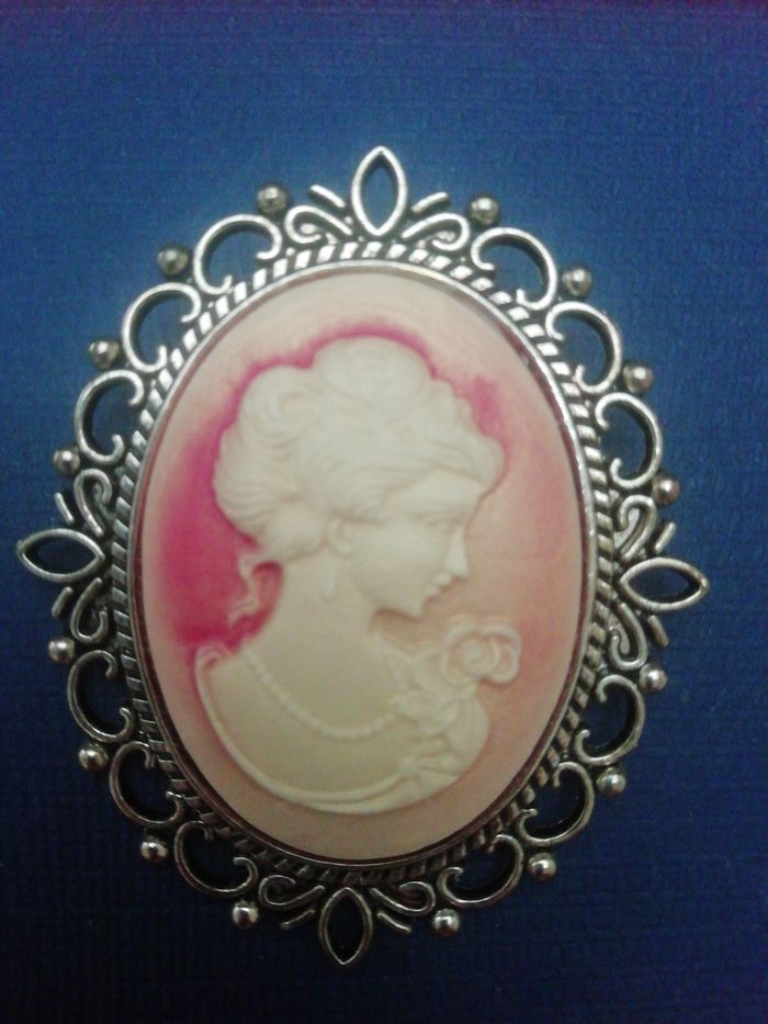 Broche - photo numéro 2