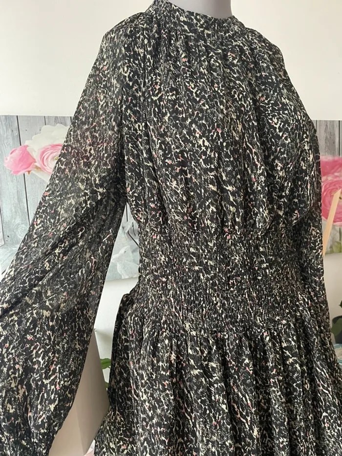 Superbe robe longue manches en voile en 42/44 excellent état de chez Body Flirt