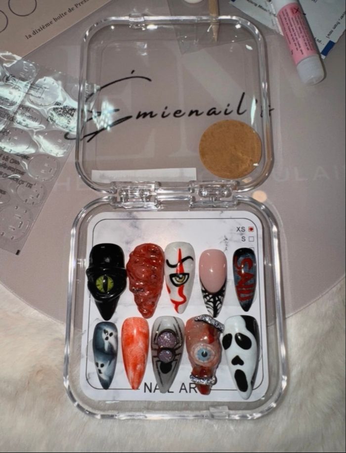 Press on nails - photo numéro 2