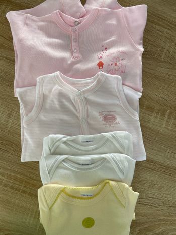 Lot neuf petit bateau 6 mois