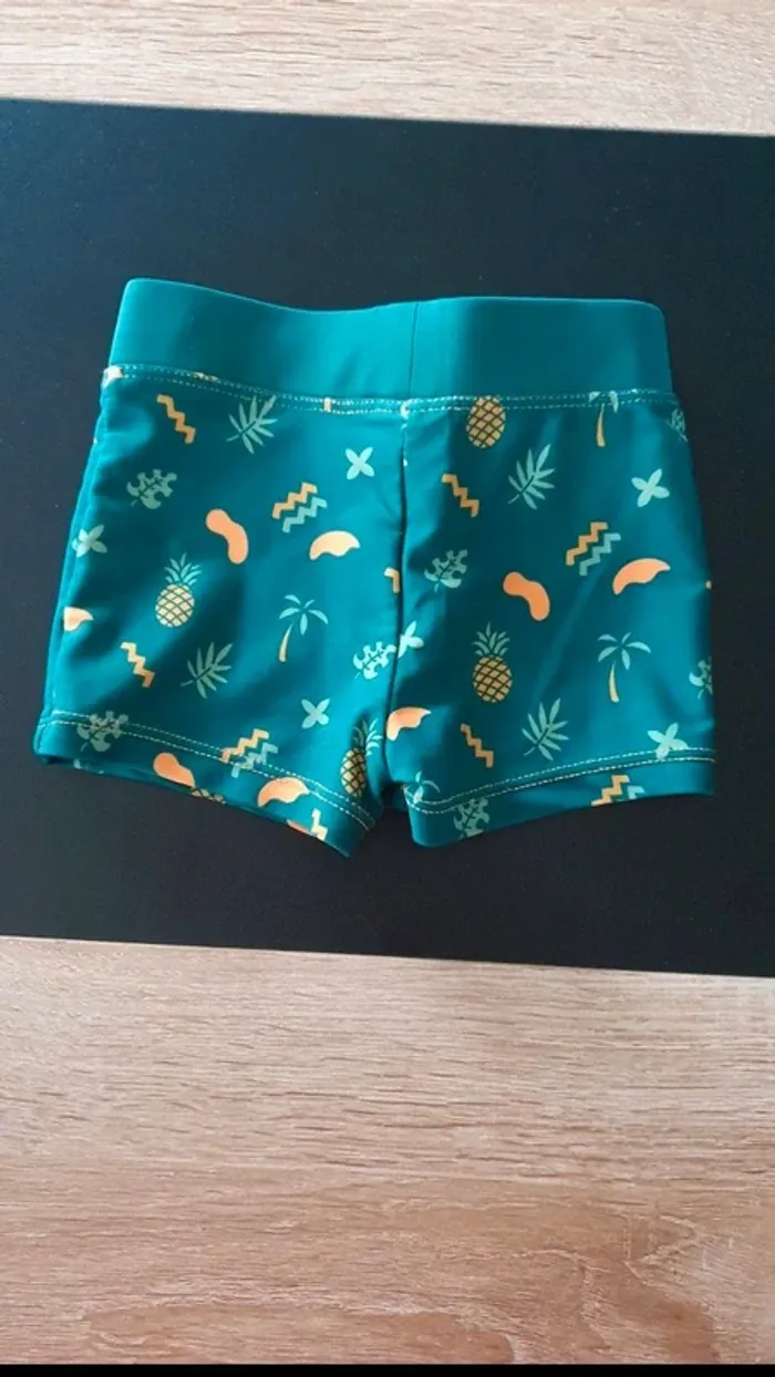 Boxer de bain 2 ans - photo numéro 2