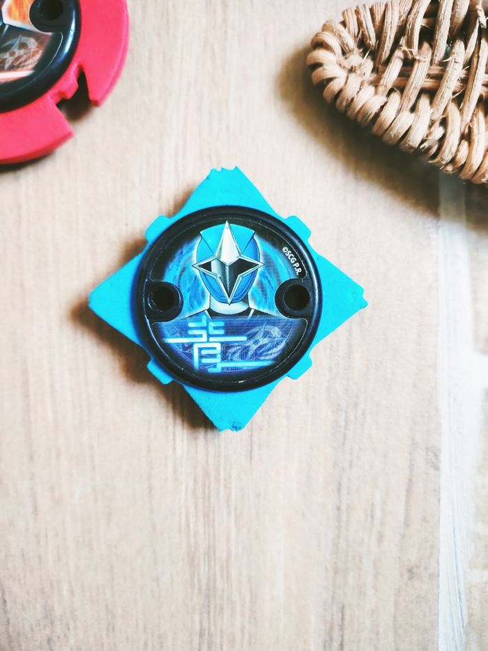 🌟 Power rangers ninja steel lot étoiles ishiban badge en mousse rangers bleu et rouge marque bandai - photo numéro 3