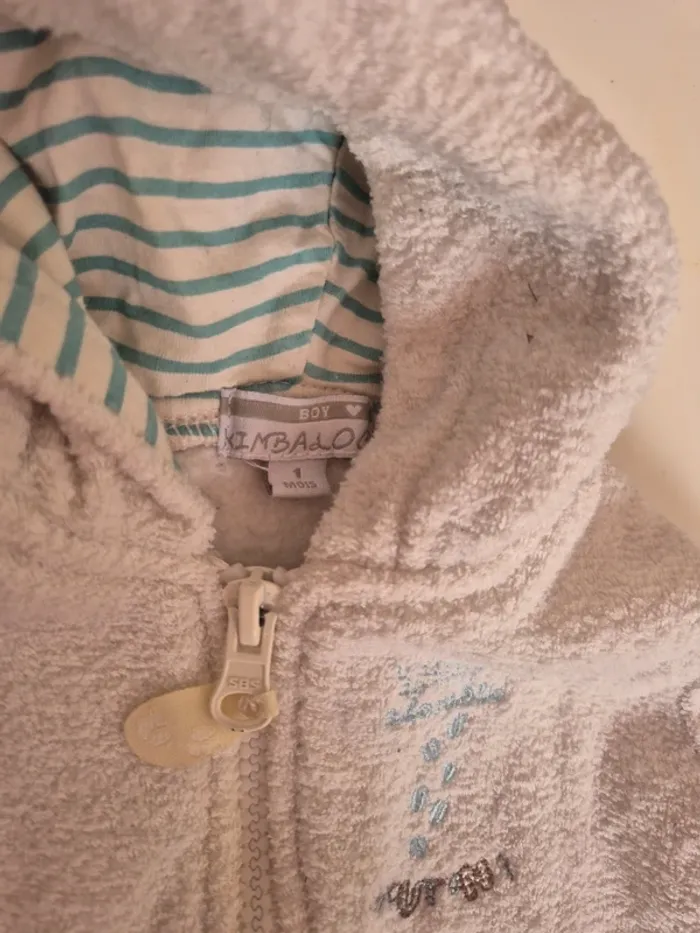 Gilet à capuche 1 mois - photo numéro 3