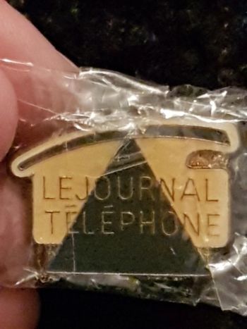 Pin's le journal du téléphone