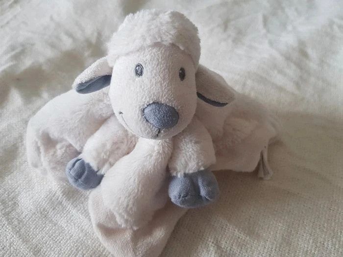 Doudou plat Mouton Nicotoy