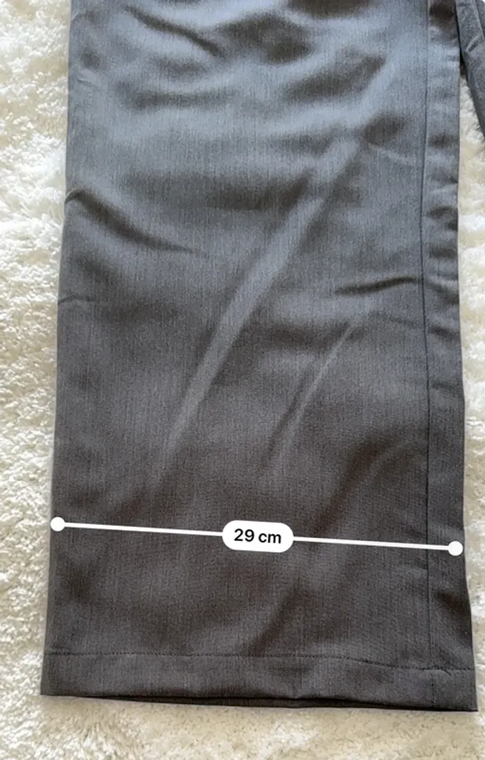 Pantalon large gris Boohoo – Taille L – Confort & Style Décontracté - Neuf - photo numéro 9
