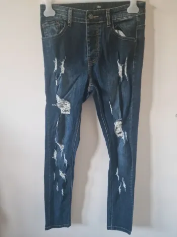 Jeans à trous