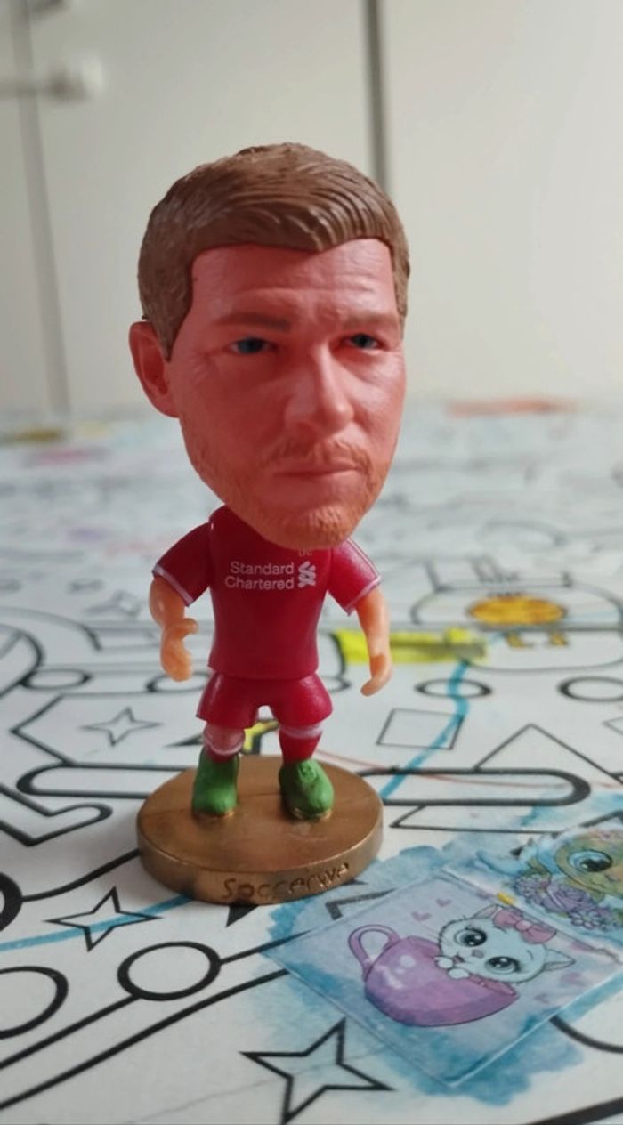 Petite figurine football neuve Steven Gerrard Liverpool FC