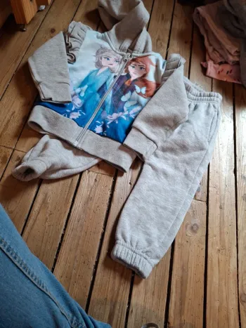 Ensemble reine des neiges taille 2 ans