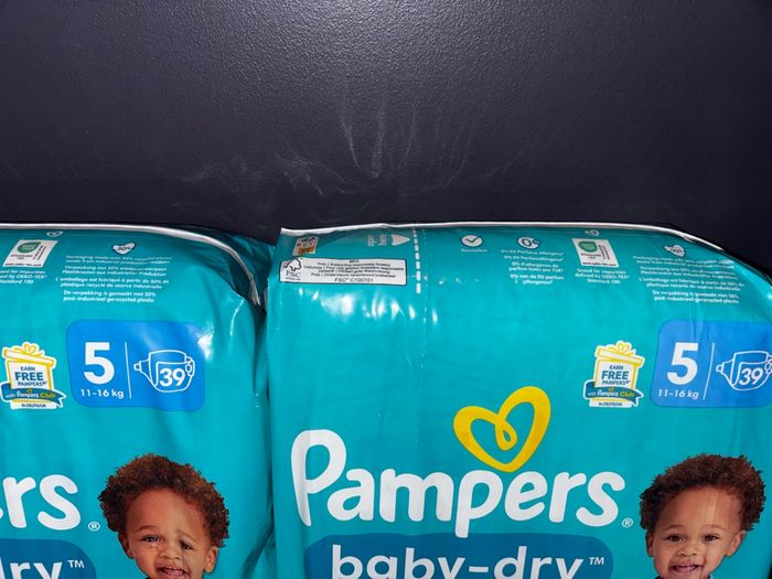 Mega-Pack De 78 Couches Pampers  Baby-Dry Neuf Dans L’emballage Taille:5 - photo numéro 2