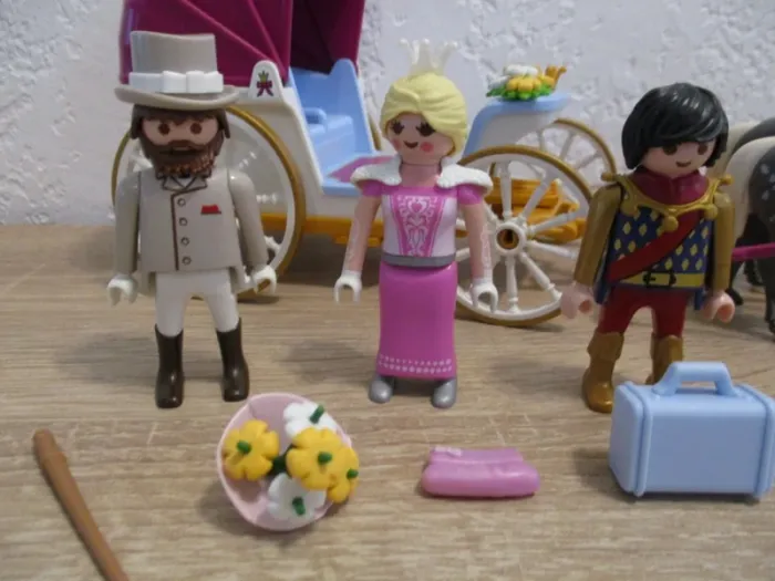 Playmobil 70449 - Calèche et couple royal - photo numéro 4