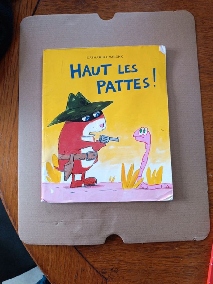 Haut les pattes