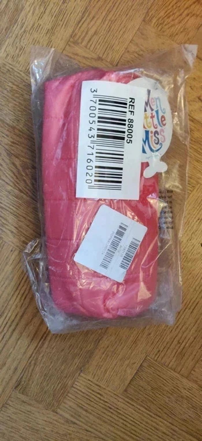 Neuve et étiquetée Grosse trousse carrée rose Mr Men Little Miss - photo numéro 4