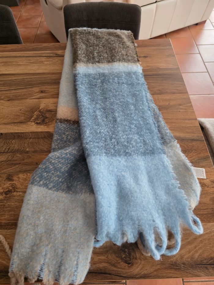 Echarpe - photo numéro 2