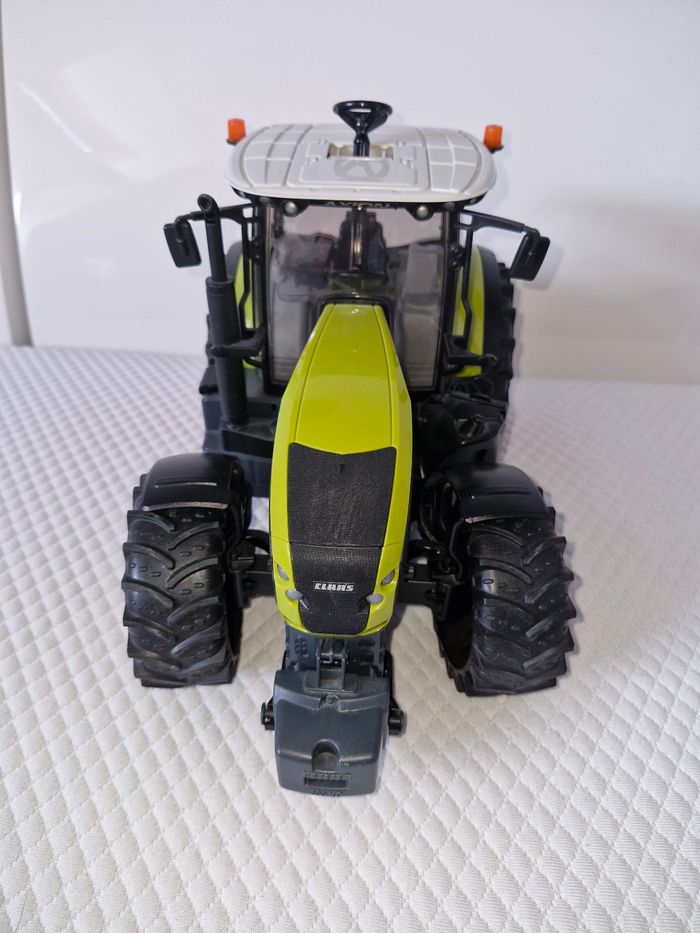 Tracteur 🚜 Bruder Claas 950 Axion - photo numéro 3