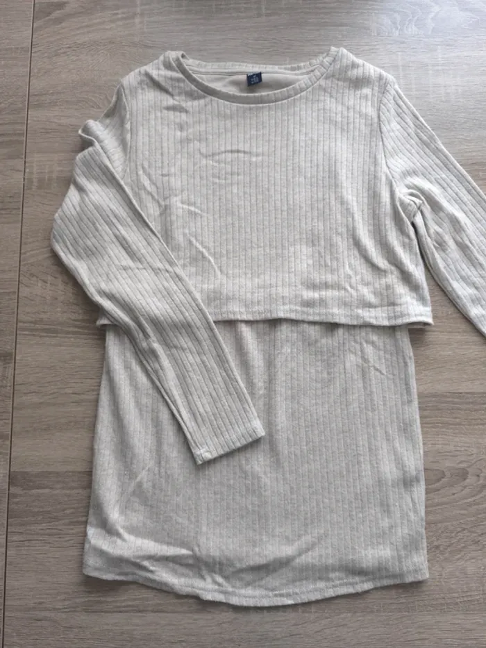 Pull Kiabi grossesse allaitement M