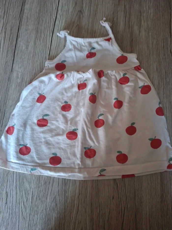 Robe 12 mois neuve kiabi